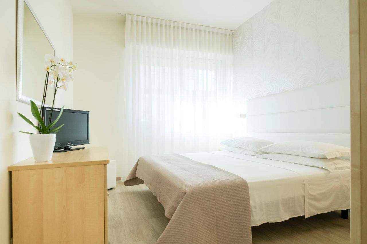 Hotel Constellation Rimini Eksteriør bilde