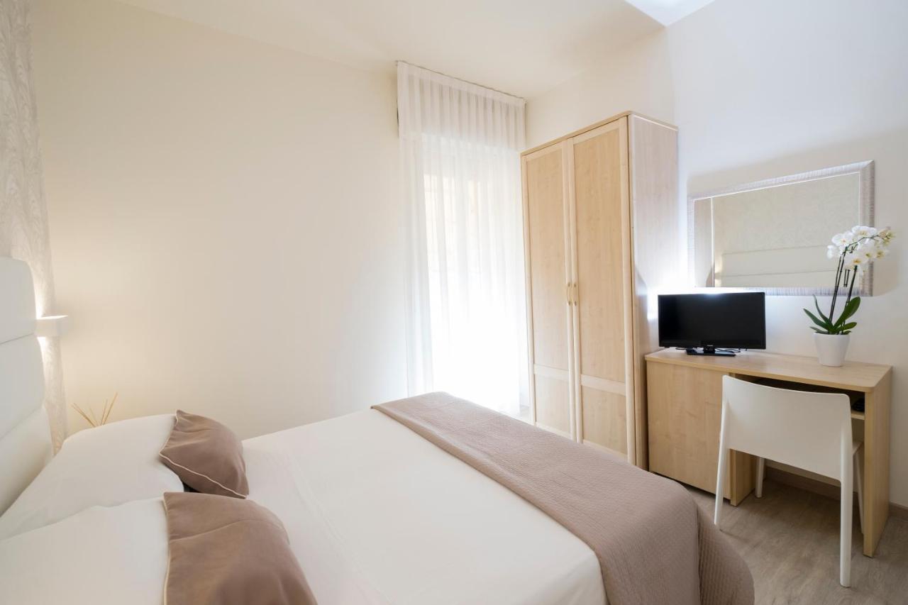 Hotel Constellation Rimini Eksteriør bilde