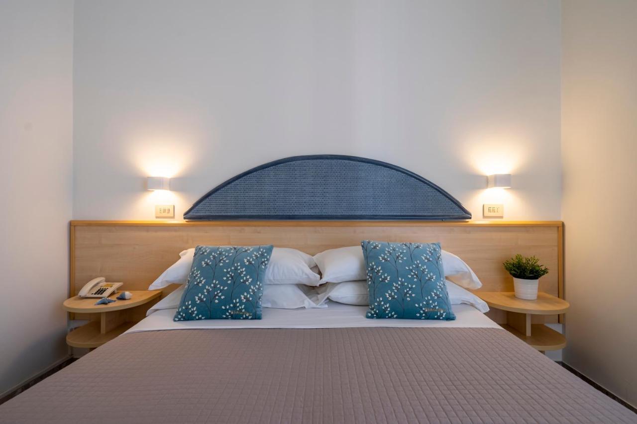 Hotel Constellation Rimini Eksteriør bilde