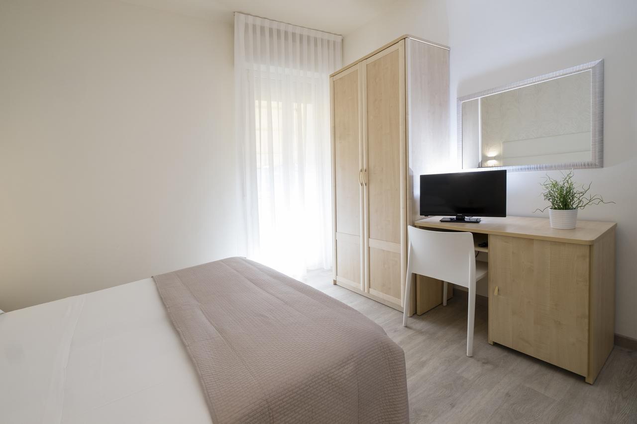 Hotel Constellation Rimini Eksteriør bilde