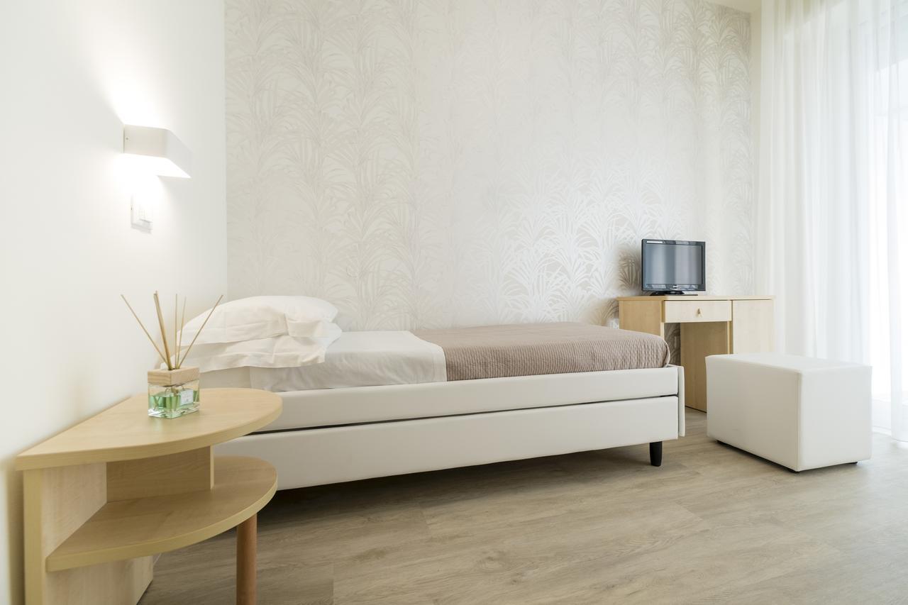 Hotel Constellation Rimini Eksteriør bilde